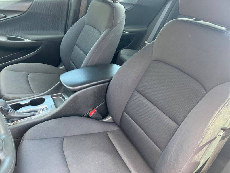 2023 Chevrolet Malibu LS