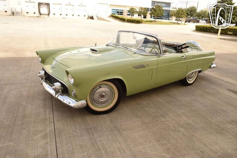 1956 Ford Thunderbird