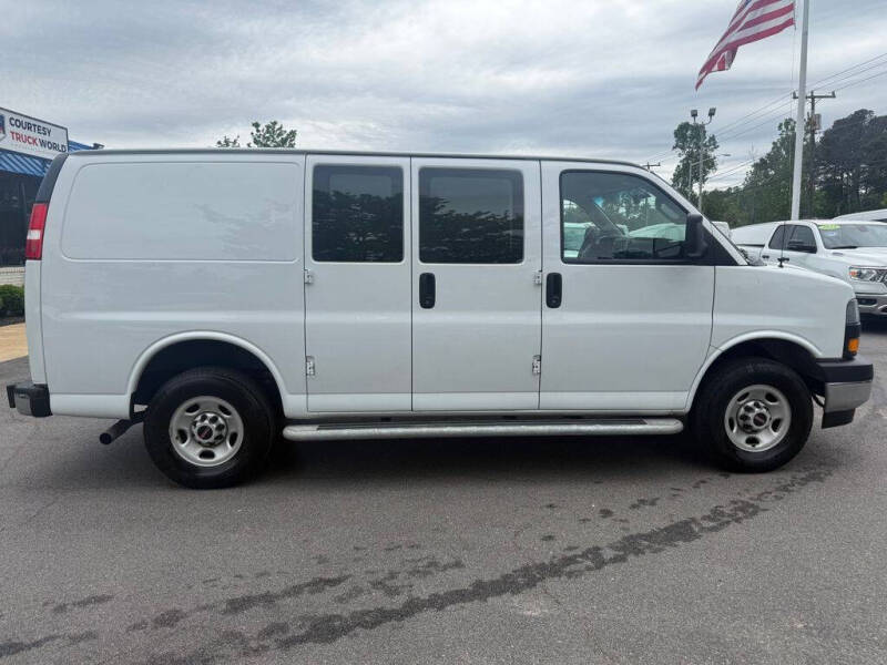 2024 GMC Savana 2500