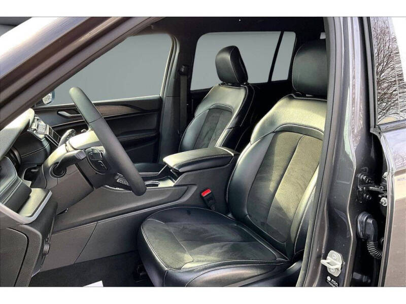 2024 Jeep Grand Cherokee L Altitude