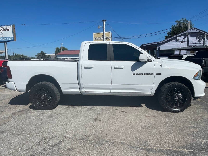 2012 RAM Ram 1500 Pickup Sport photo 4