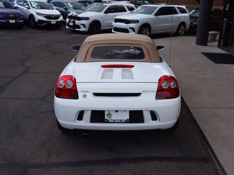 2004 Toyota MR2 Spyder
