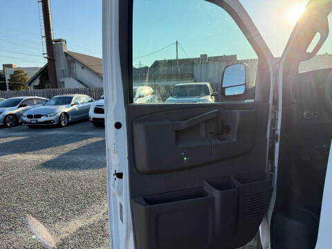 2016 Chevrolet Express 2500