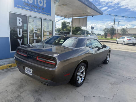 2015 Dodge Challenger SXT