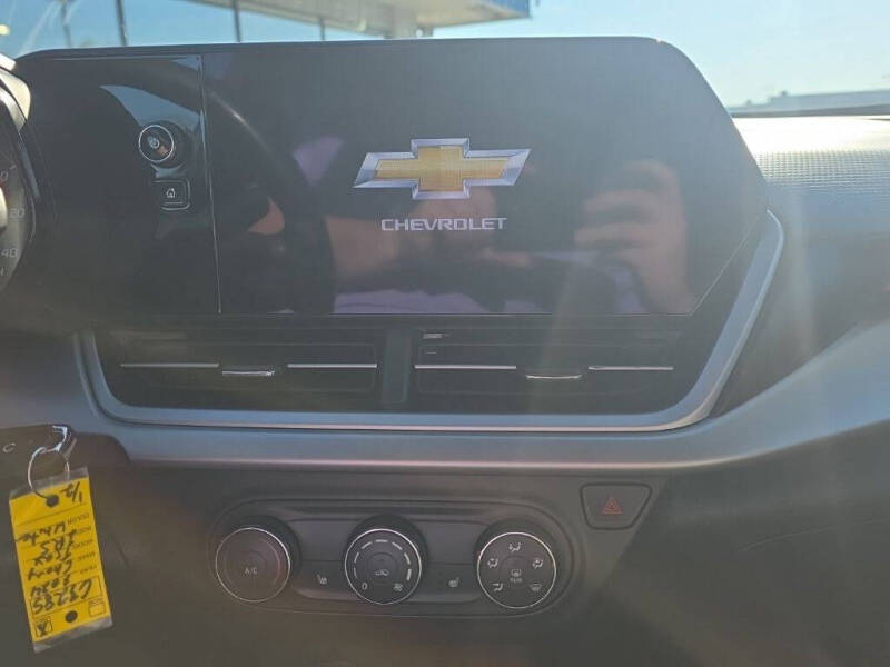 2024 Chevrolet Trax RS