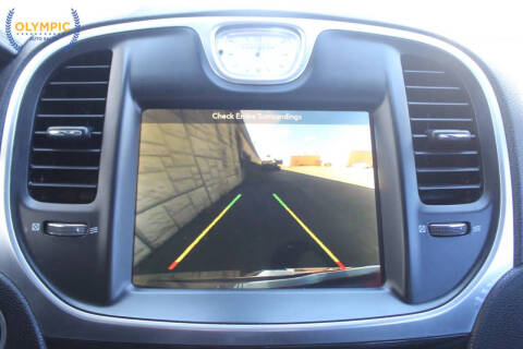 2017 Chrysler 300 Limited