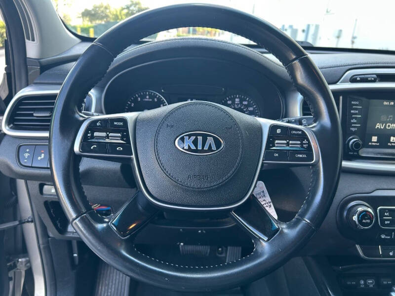 2019 Kia Sorento LX V6