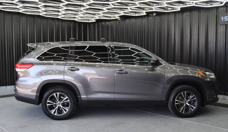 2019 Toyota Highlander LE Plus