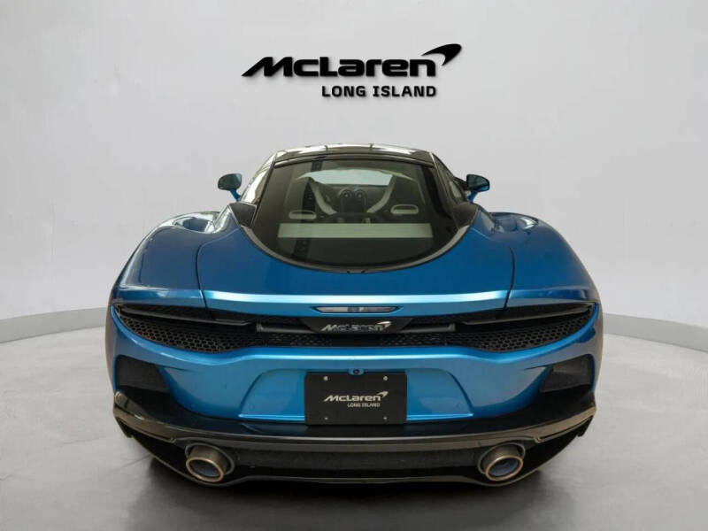 2023 McLaren GT