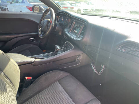 2019 Dodge Challenger SXT