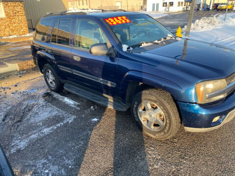 2002 Chevrolet TrailBlazer for sale at Walker Motors in Muncie IN