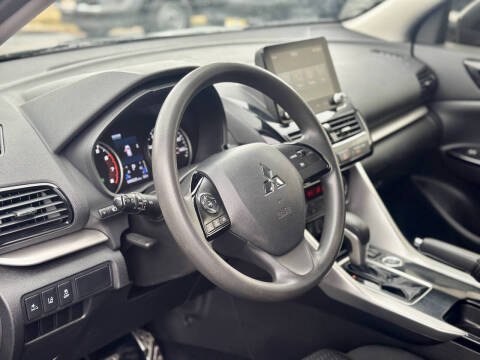 2022 Mitsubishi Eclipse Cross LE