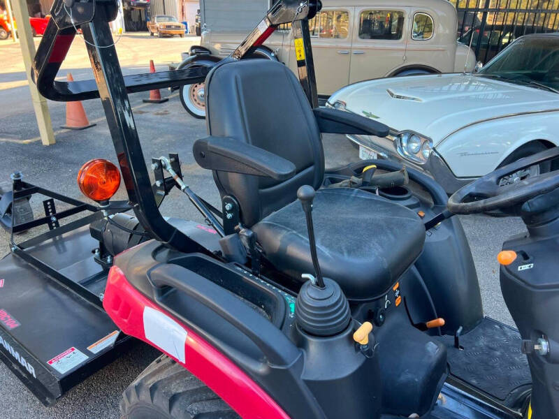 2023 YANMAR 223