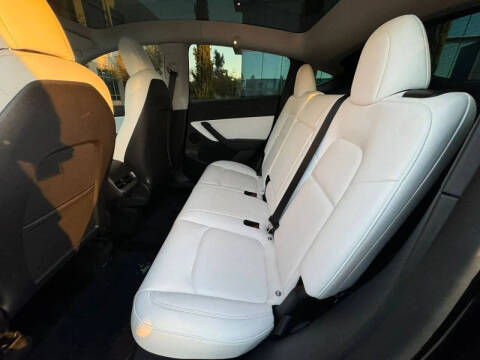2023 Tesla Model Y Performance