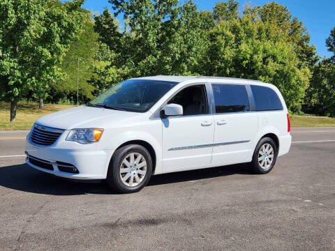 2016 Chrysler Town and Country for sale at Superior Auto Sales in Miamisburg OH