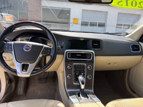 2015 Volvo V60 T5 Premier Plus