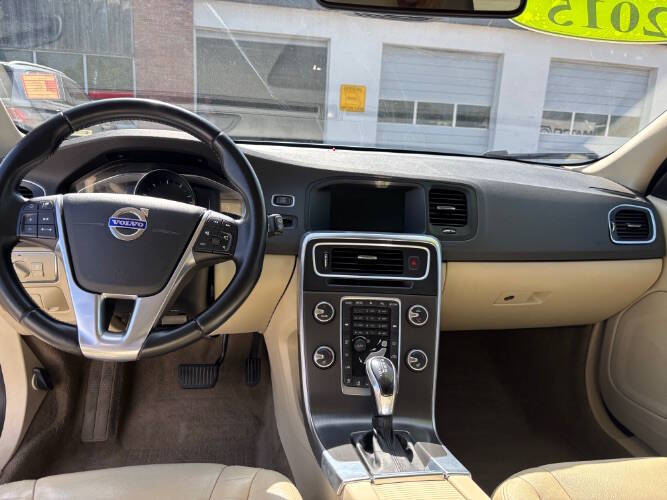 2015 Volvo V60 T5 Premier Plus