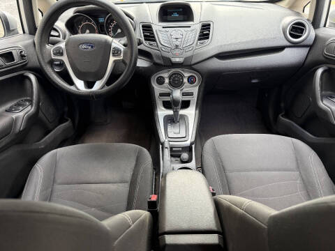 2017 Ford Fiesta SE