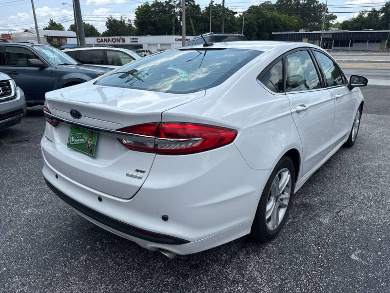2018 Ford Fusion SE
