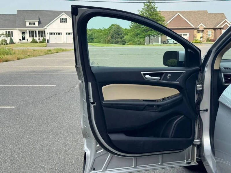 2019 Ford Edge SEL