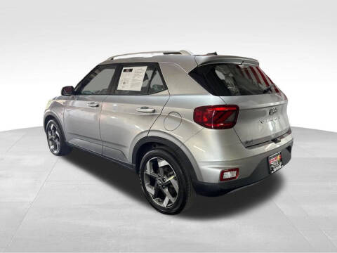 2024 Hyundai Venue SEL