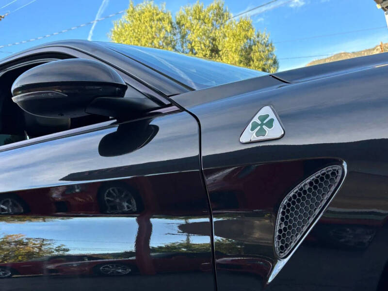 2017 Alfa Romeo Giulia Quadrifoglio