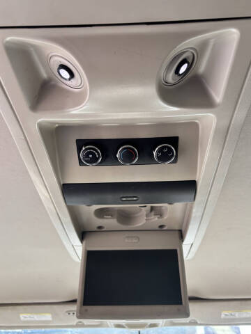 2013 Chrysler Town and Country Touring