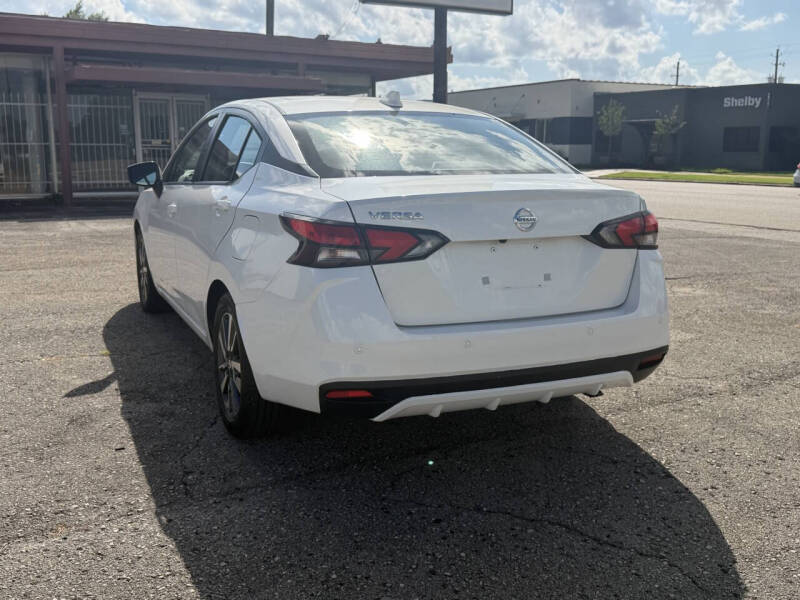 2021 Nissan Versa SV