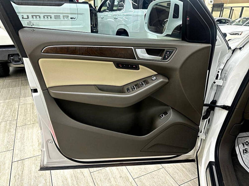 2015 Audi Q5 2.0T quattro Premium Plus