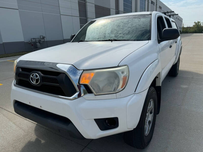 Used 2012 Toyota Tacoma Base with VIN 3TMLU4EN3CM090811 for sale in Elmhurst, IL