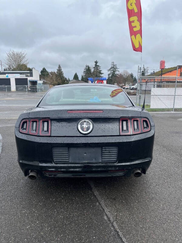 2014 Ford Mustang V6
