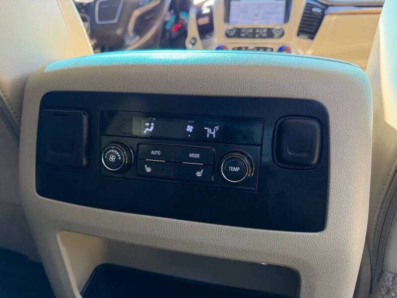 2017 GMC Yukon Denali