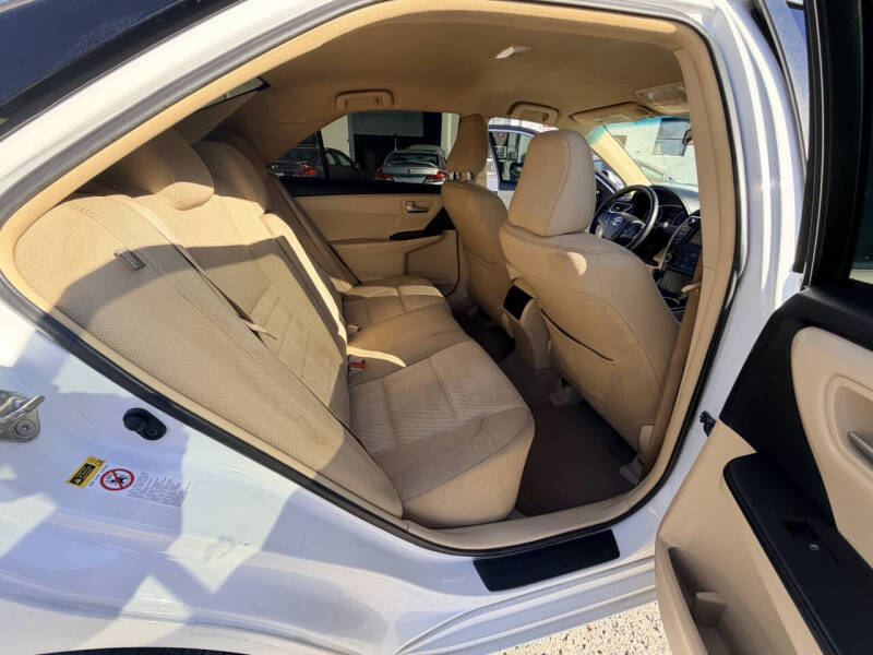 2017 Toyota Camry LE