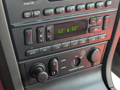 2002 Ford Thunderbird Deluxe