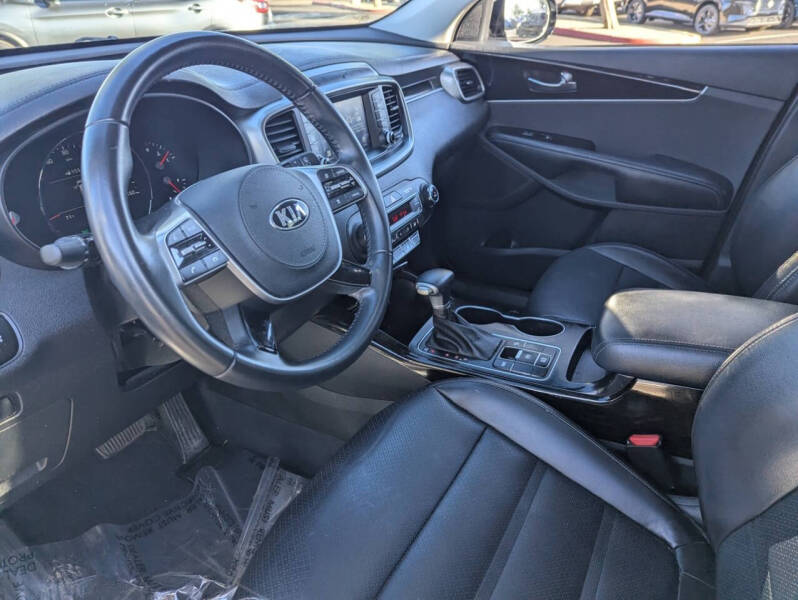 2020 Kia Sorento EX V6