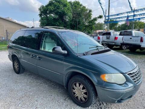 2005 Chrysler Town and Country for sale at THOM'S MOTORS in Houston TX