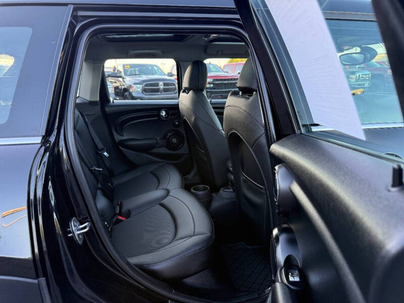 2017 MINI Hardtop 4 Door Cooper