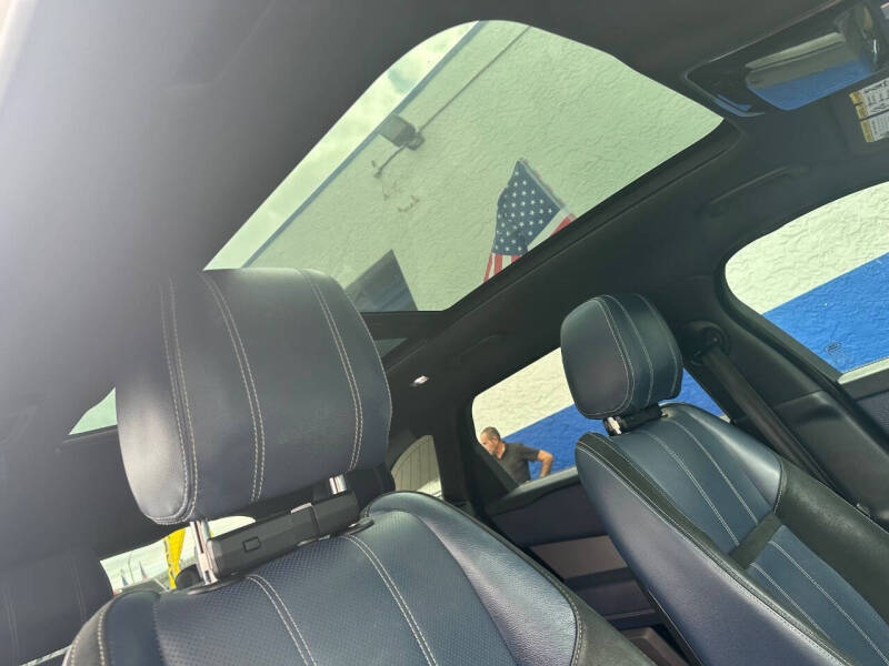 2020 Land Rover Range Rover Velar P250 R-Dynamic S