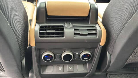 2025 Land Rover Defender 110 P400 X