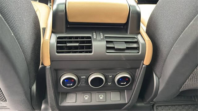 2025 Land Rover Defender 110 P400 X