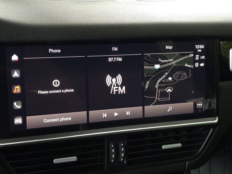 2023 Porsche Cayenne Platinum Edition