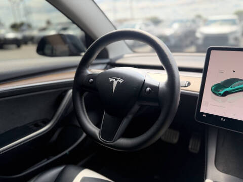 2023 Tesla Model 3 Performance