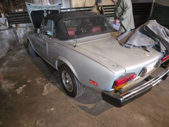 1982 FIAT 124 Spider