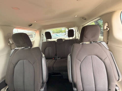 2020 Chrysler Pacifica Touring