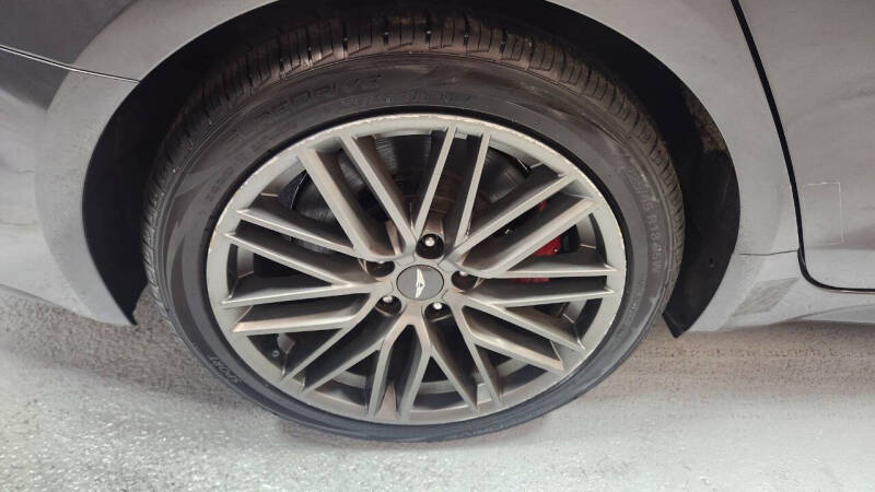 2019 Genesis G70 3.3T Advanced