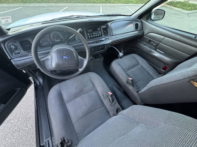 2004 Ford Crown Victoria Police Interceptor