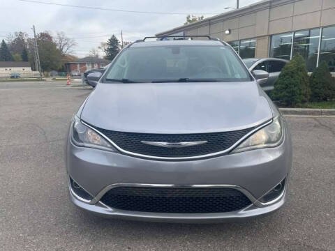 2020 Chrysler Pacifica Touring L