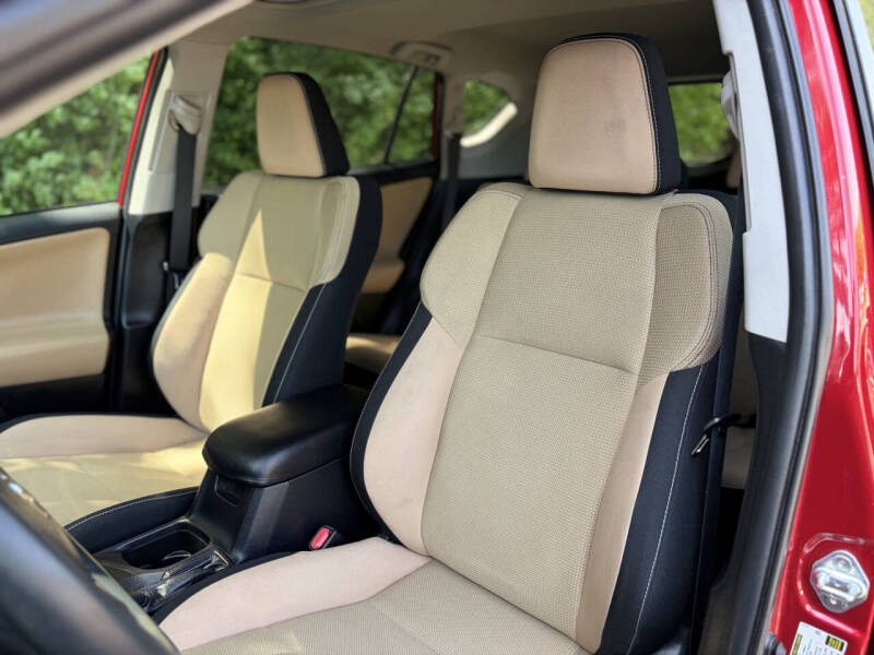 2017 Toyota RAV4 XLE
