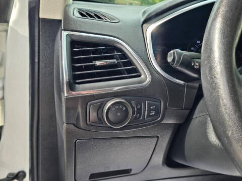 2020 Ford Edge Titanium