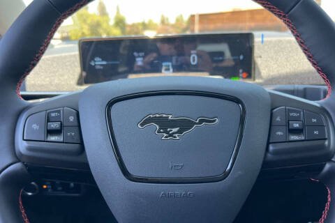 2025 Ford Mustang Mach-E Premium